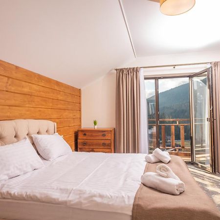 Residence Chalet & Nesh Tatariv Esterno foto