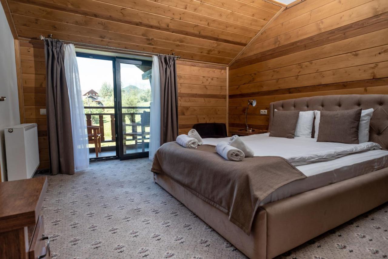 Residence Chalet & Nesh Tatariv Esterno foto