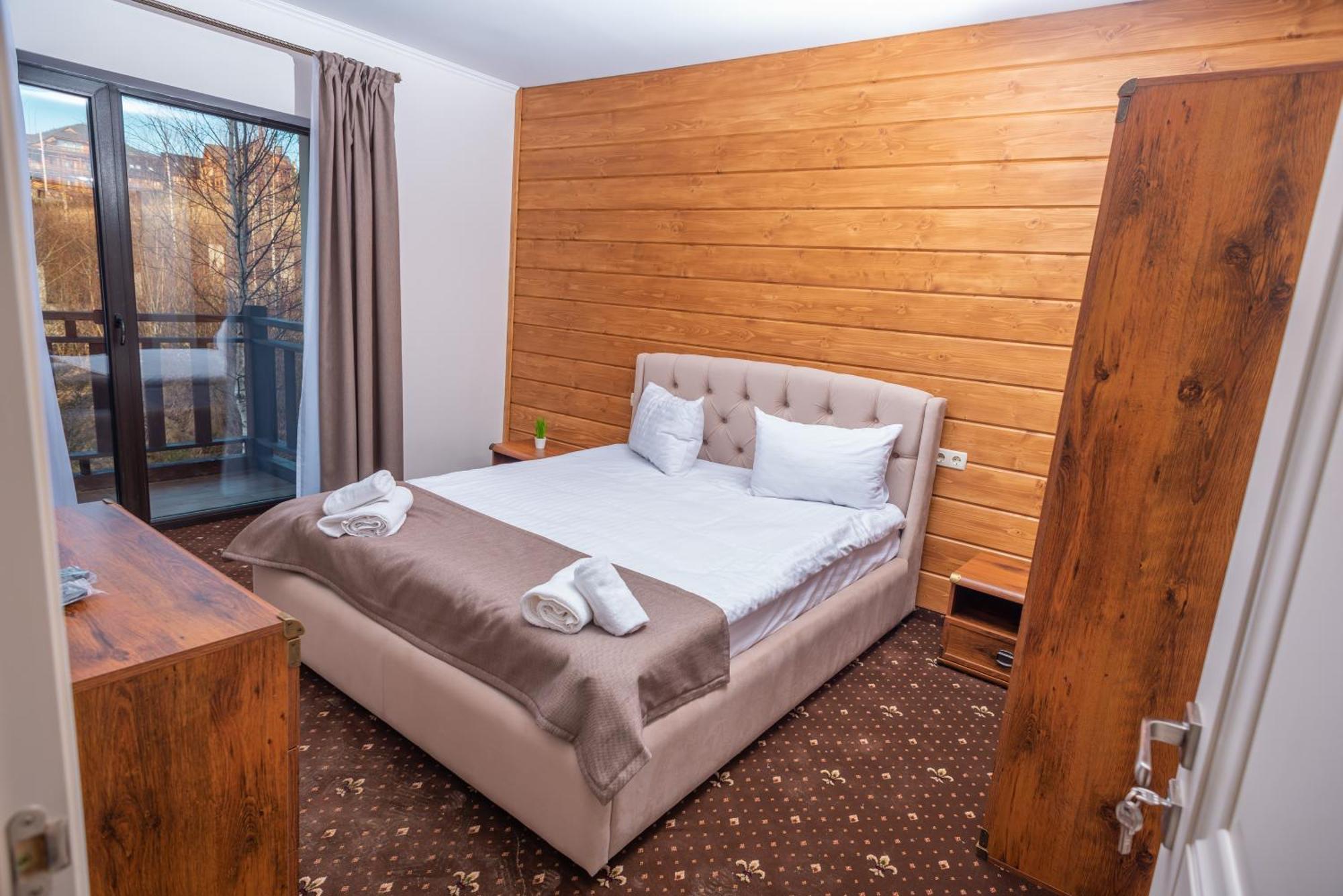 Residence Chalet & Nesh Tatariv Esterno foto