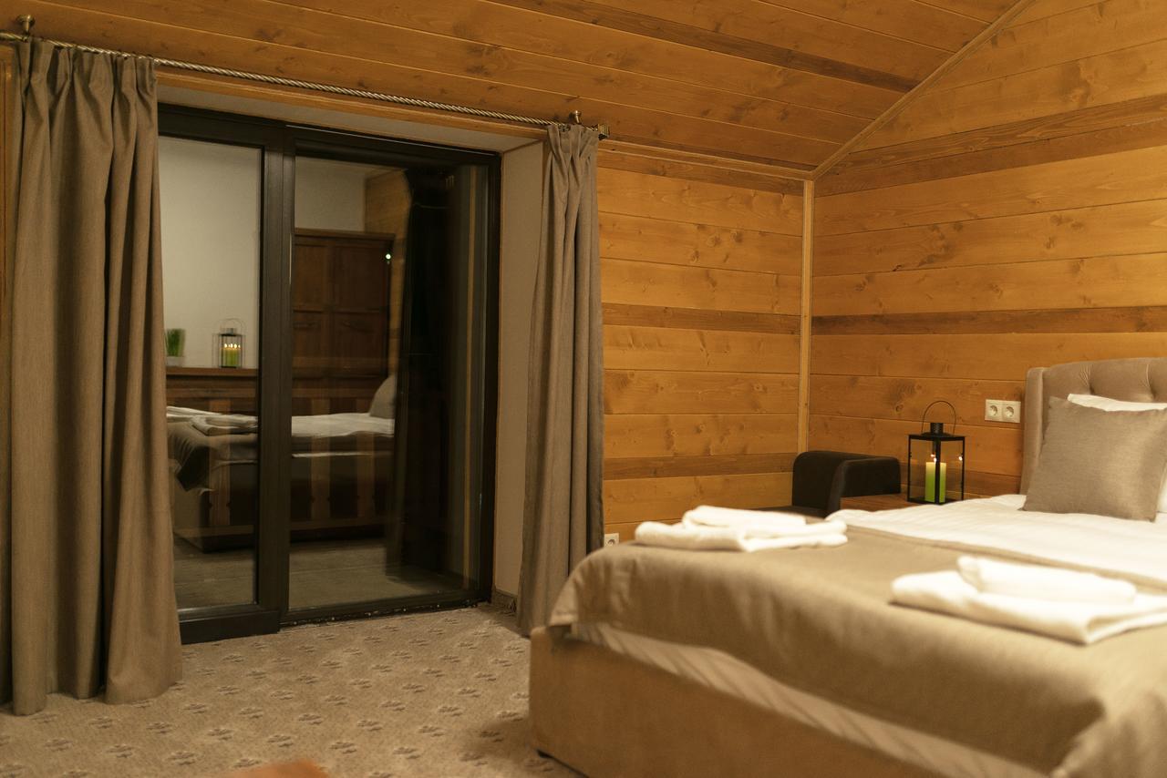 Residence Chalet & Nesh Tatariv Esterno foto