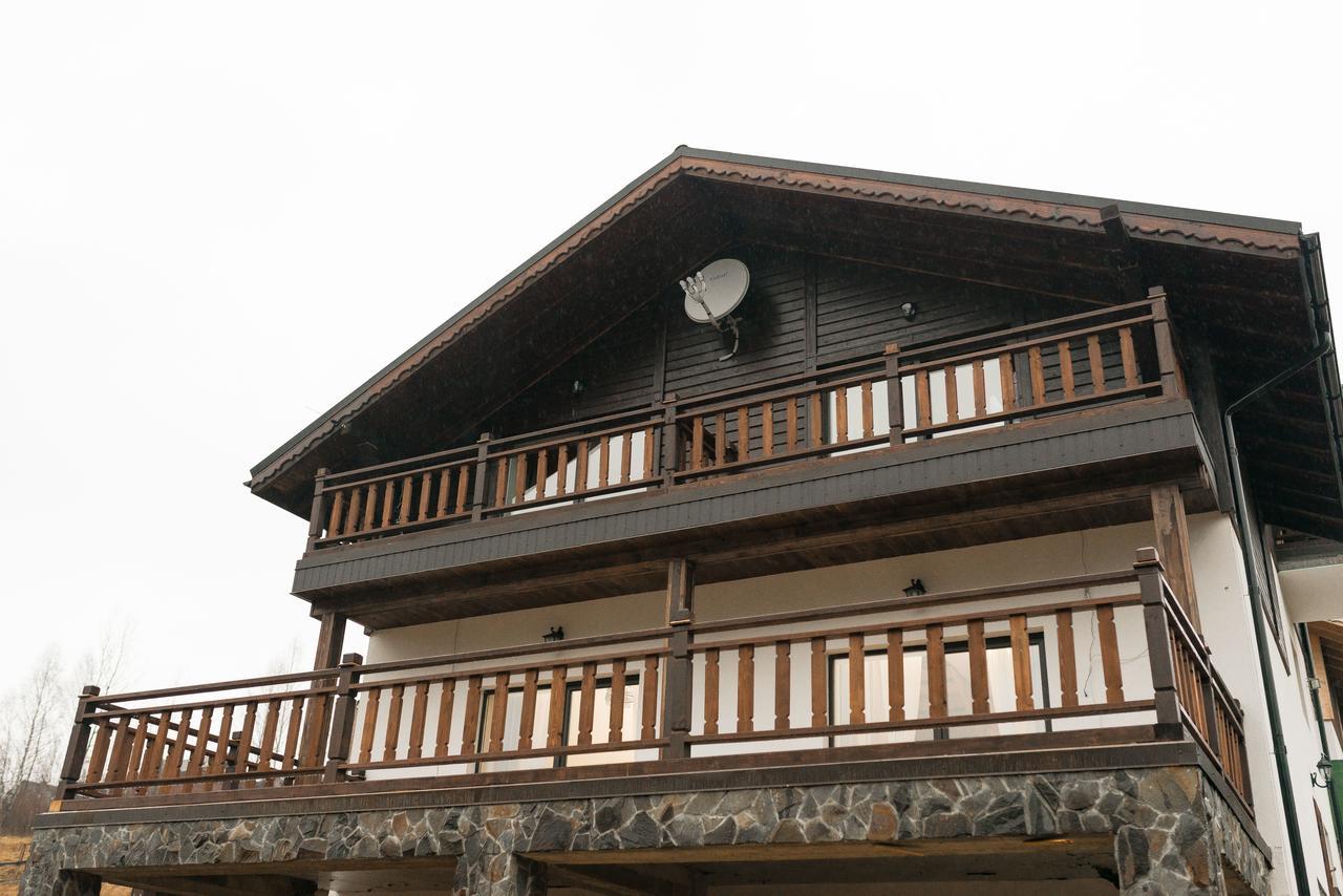 Residence Chalet & Nesh Tatariv Esterno foto